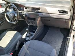 VOLKSWAGEN - SAVEIRO - 2022/2023 - Branca - R$ 69.900,00