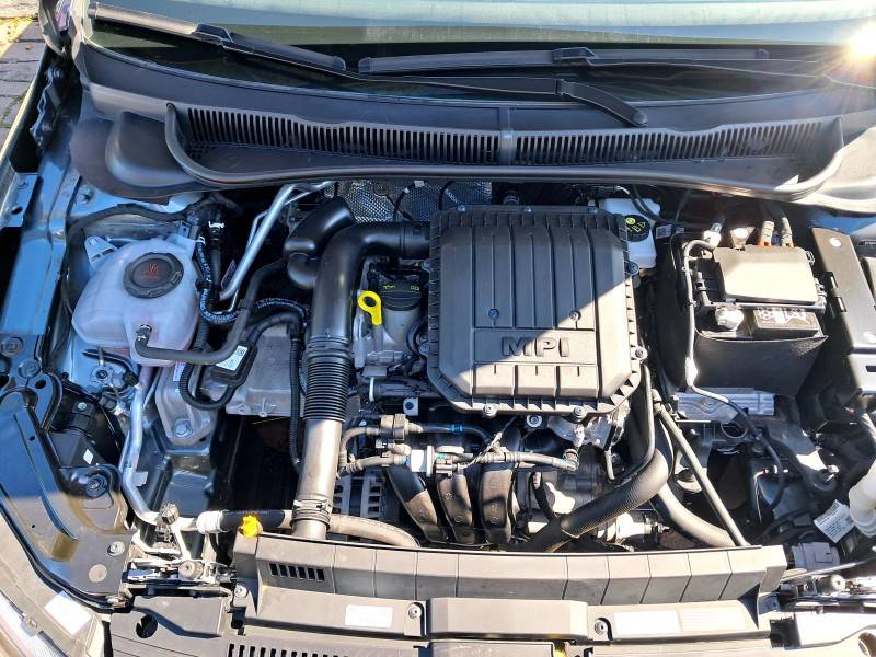 VOLKSWAGEN - POLO - 2024/2025 - Cinza - R$ 83.900,00