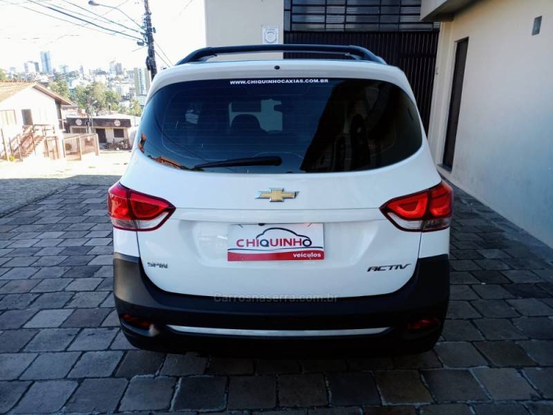 CHEVROLET - SPIN - 2020/2020 - Branca - R$ 80.900,00