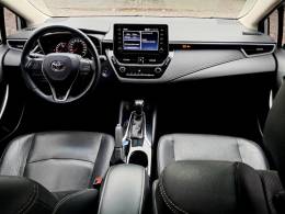 TOYOTA - COROLLA - 2021/2022 - Prata - R$ 124.900,00