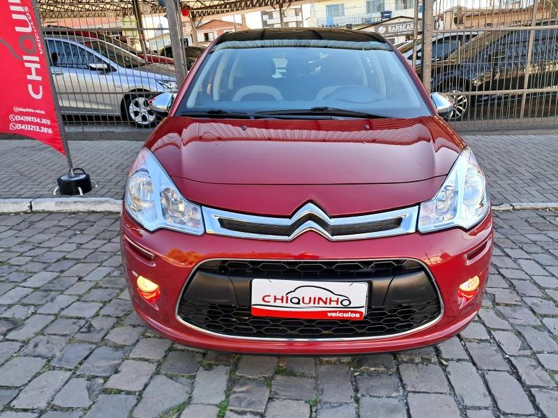 CITROËN - C3 - 2016/2017 - Vermelha - R$ 55.900,00