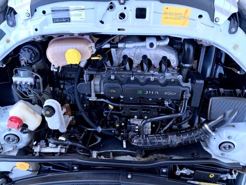 CHEVROLET - CELTA - 2013/2014 - Prata - R$ 36.900,00