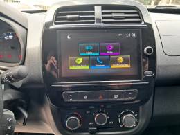 RENAULT - KWID - 2024/2025 - Vermelha - R$ 67.900,00
