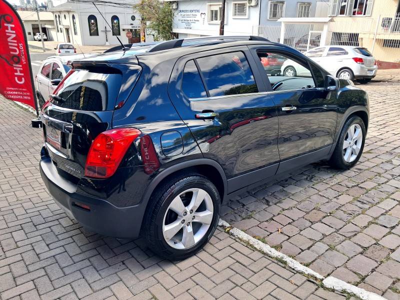 CHEVROLET - TRACKER - 2013/2014 - Preta - R$ 72.900,00