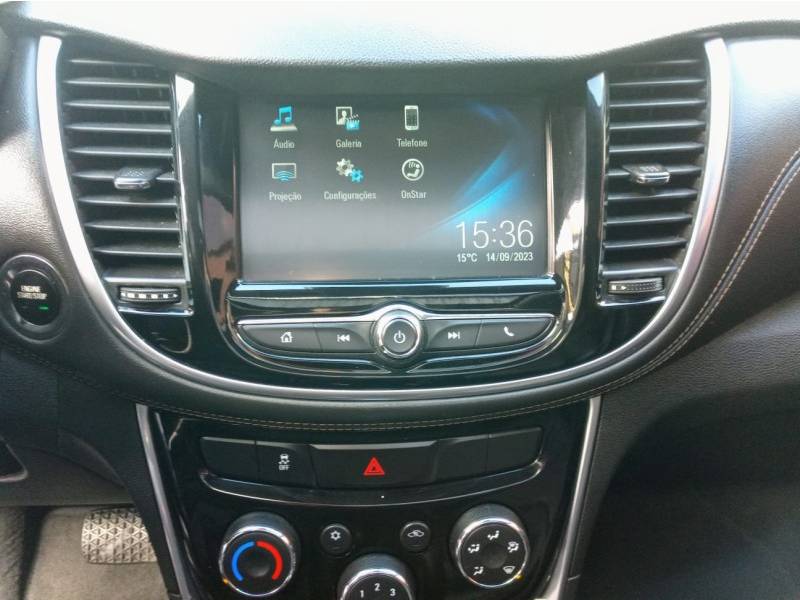 CHEVROLET - TRACKER - 2018/2018 - Preta - R$ 95.900,00