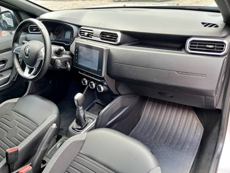 RENAULT - DUSTER - 2021/2022 - Prata - R$ 93.900,00