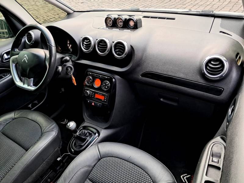 CITROËN - AIRCROSS - 2013/2013 - Branca - R$ 41.900,00