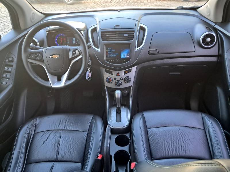 CHEVROLET - TRACKER - 2014/2014 - Branca - R$ 69.900,00