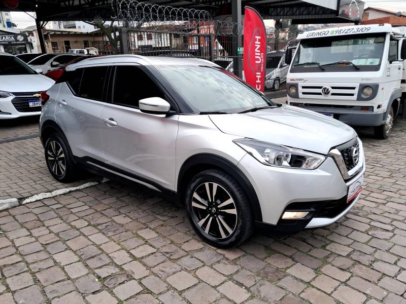 NISSAN - KICKS - 2019/2020 - Prata - R$ 87.900,00