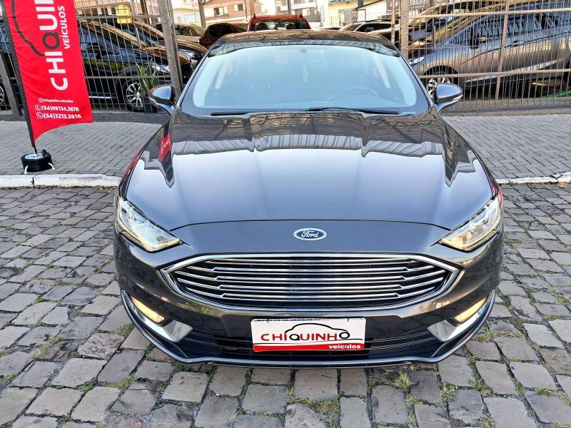 FORD - FUSION - 2018/2018 - Cinza - R$ 91.900,00