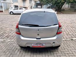 RENAULT - SANDERO - 2014/2014 - Prata - R$ 34.900,00