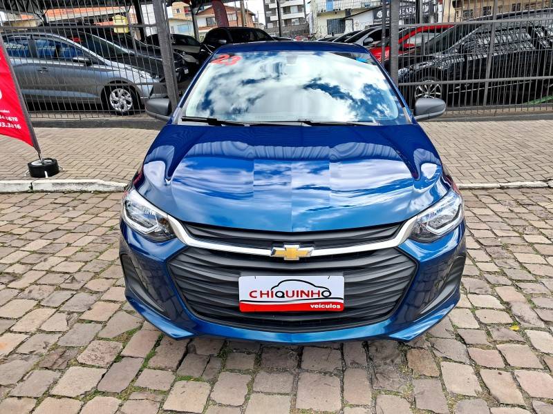 CHEVROLET - ONIX - 2022/2023 - Azul - R$ 79.900,00