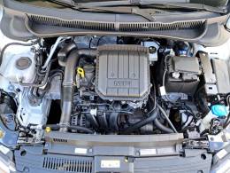 VOLKSWAGEN - POLO - 2023/2024 - Branca - R$ 76.900,00