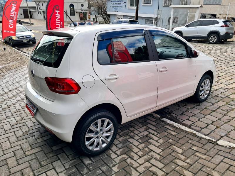 VOLKSWAGEN - FOX - 2016/2016 - Branca - R$ 47.900,00