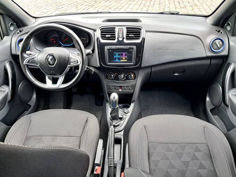 RENAULT - SANDERO - 2020/2021 - Branca - R$ 59.900,00