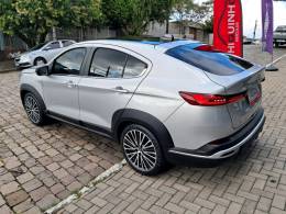 FIAT - FASTBACK - 2022/2023 - Prata - R$ 118.900,00