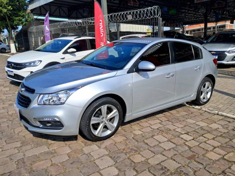 CHEVROLET - CRUZE - 2015/2016 - Prata - R$ 72.900,00