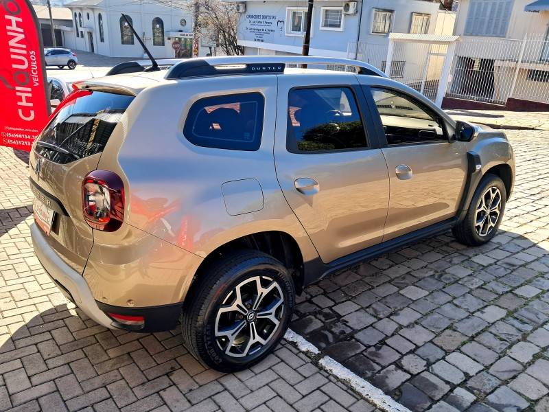 RENAULT - DUSTER - 2020/2021 - Bege - R$ 92.900,00