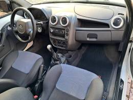 FORD - KA - 2012/2013 - Branca - R$ 31.900,00