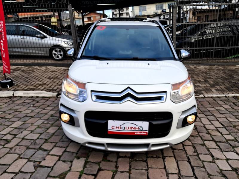 CITROËN - AIRCROSS - 2013/2013 - Branca - R$ 41.900,00