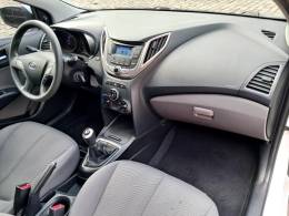 HYUNDAI - HB20S - 2015/2015 - Branca - R$ 55.900,00