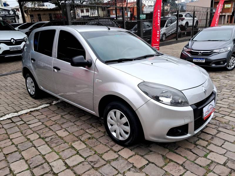 RENAULT - SANDERO - 2014/2014 - Prata - R$ 34.900,00
