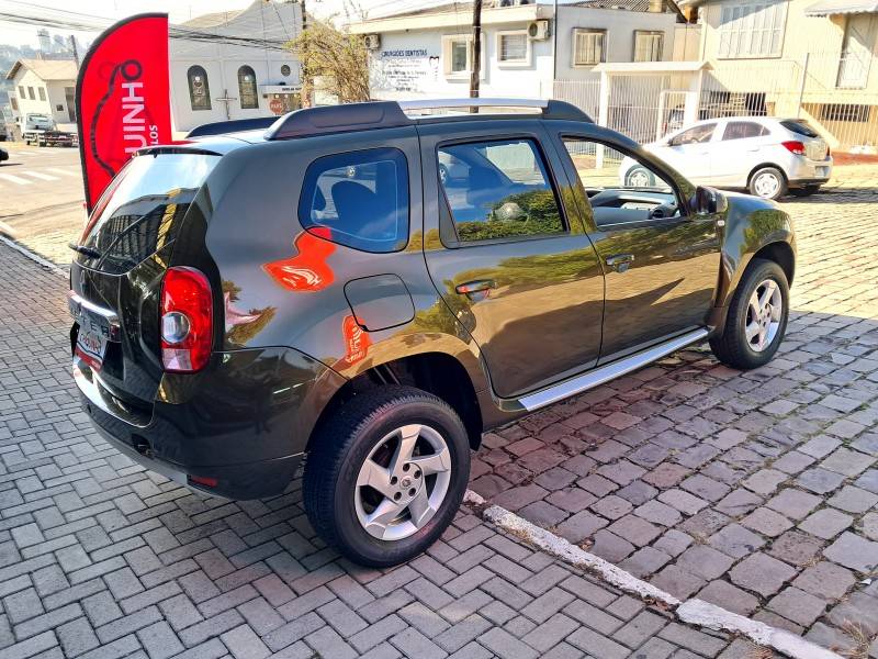 RENAULT - DUSTER - 2012/2013 - Verde - R$ 52.900,00