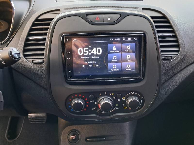 RENAULT - CAPTUR - 2020/2021 - Bege - R$ 82.900,00