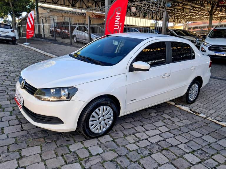 VOLKSWAGEN - VOYAGE - 2013/2014 - Branca - R$ 42.900,00