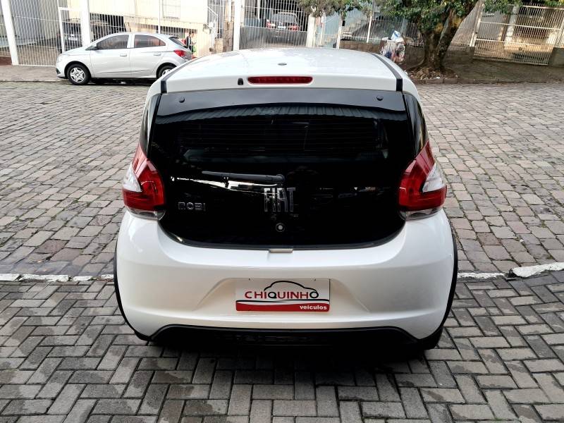 FIAT - MOBI - 2023/2023 - Branca - Sob Consulta