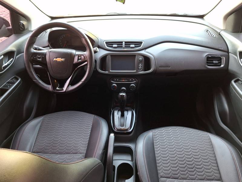 CHEVROLET - ONIX - 2018/2018 - Preta - R$ 69.900,00