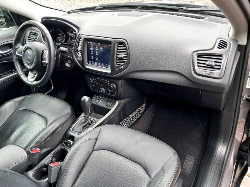 JEEP - COMPASS - 2018/2018 - Cinza - R$ 94.900,00