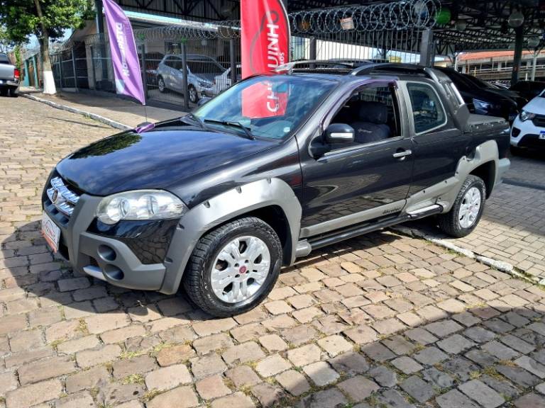 FIAT - STRADA - 2010/2010 - Preta - R$ 49.900,00