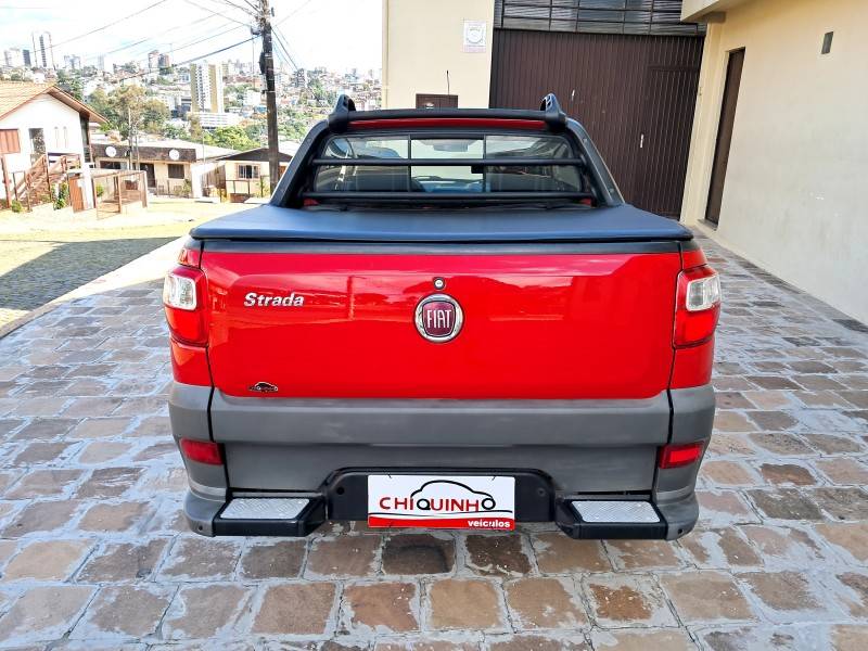 FIAT - STRADA - 2018/2019 - Vermelha - R$ 76.900,00