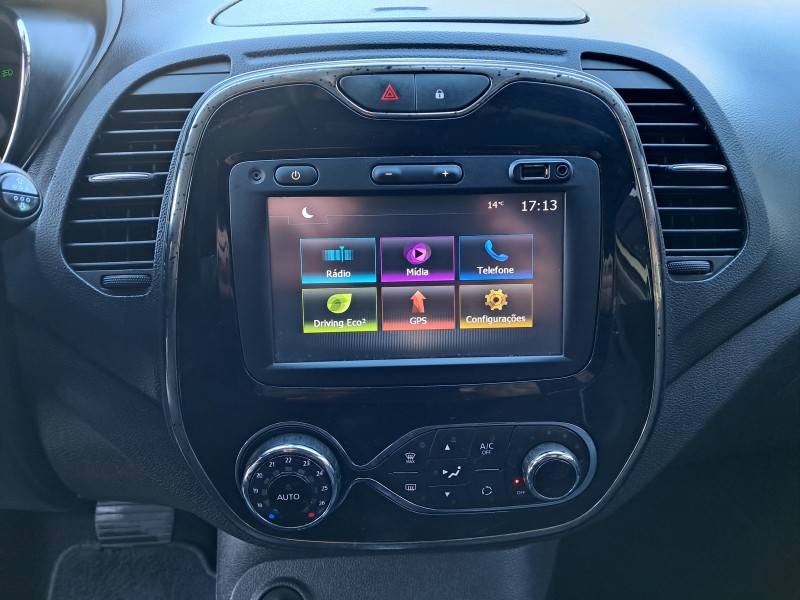 RENAULT - CAPTUR - 2018/2019 - Branca - R$ 74.900,00