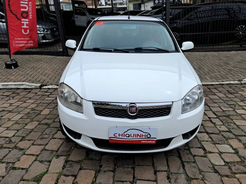 FIAT - SIENA - 2015/2015 - Branca - R$ 39.900,00