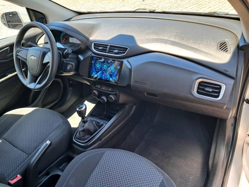 CHEVROLET - ONIX - 2018/2018 - Prata - R$ 56.900,00