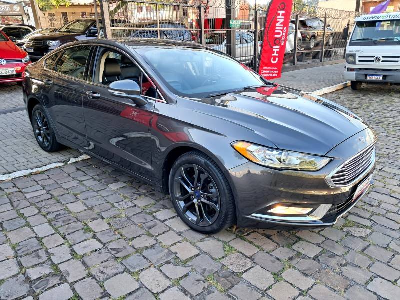 FORD - FUSION - 2018/2018 - Cinza - R$ 91.900,00