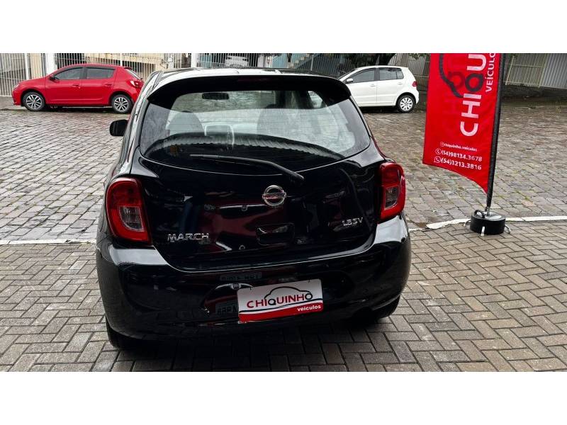 NISSAN - MARCH - 2015/2015 - Preta - R$ 46.900,00