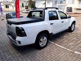 RENAULT - OROCH - 2022/2023 - Branca - R$ 92.900,00