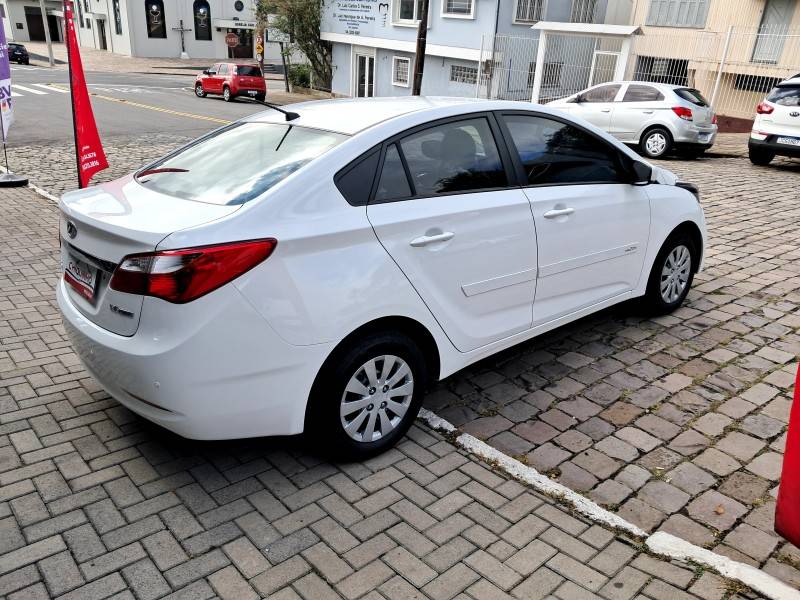 HYUNDAI - HB20S - 2015/2015 - Branca - R$ 55.900,00