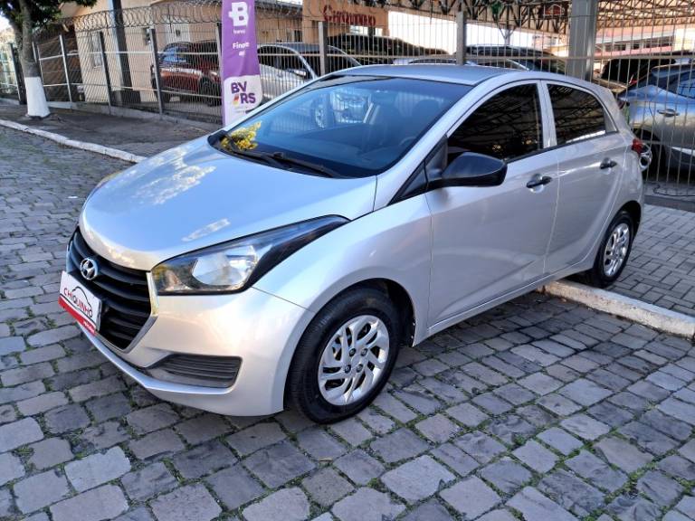HYUNDAI - HB20 - 2018/2018 - Prata - R$ 54.900,00