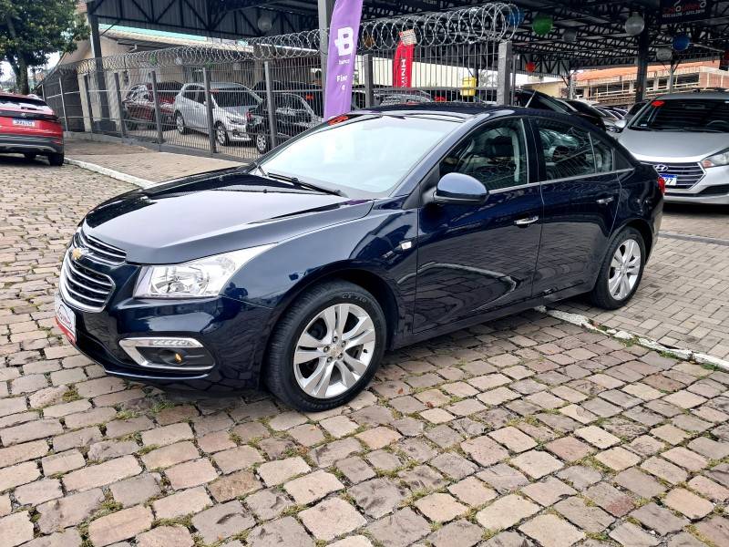 CHEVROLET - CRUZE - 2015/2015 - Azul - R$ 67.900,00