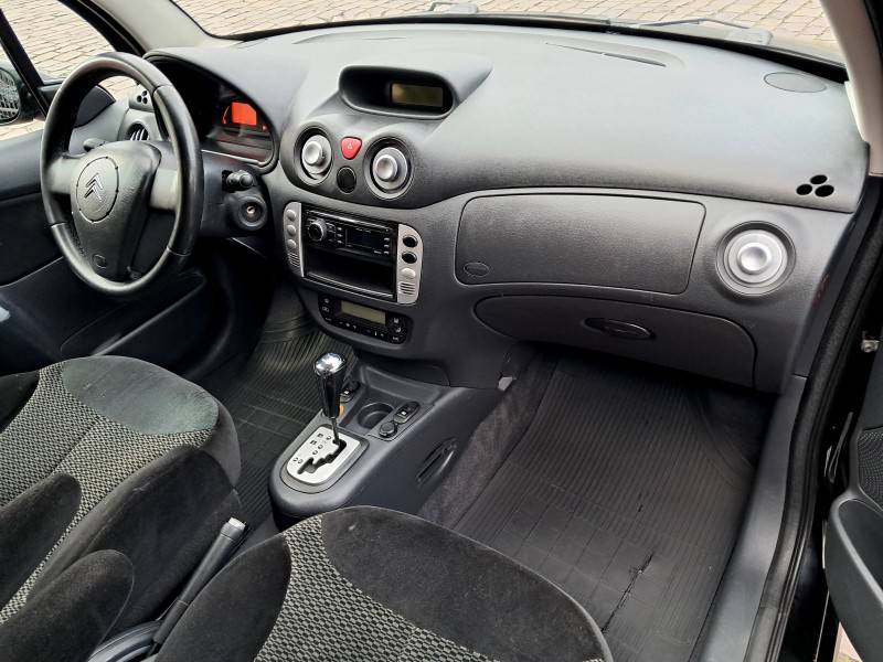 CITROËN - C3 - 2011/2012 - Preta - R$ 34.900,00