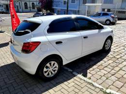 CHEVROLET - ONIX - 2019/2019 - Branca - R$ 53.900,00