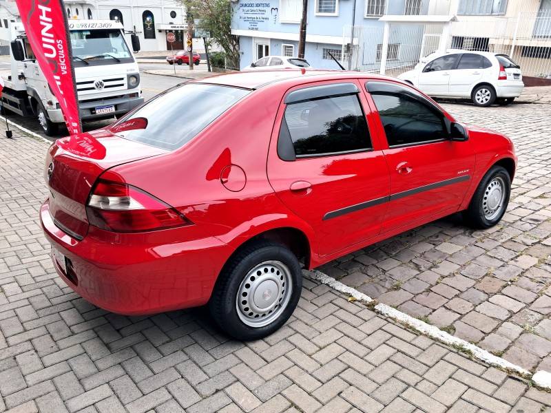 CHEVROLET - PRISMA - 2010/2011 - Vermelha - R$ 29.900,00