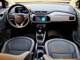CHEVROLET - PRISMA - 2013/2014 - Branca - R$ 49.900,00