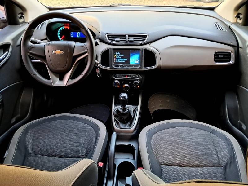 CHEVROLET - PRISMA - 2013/2014 - Branca - R$ 49.900,00