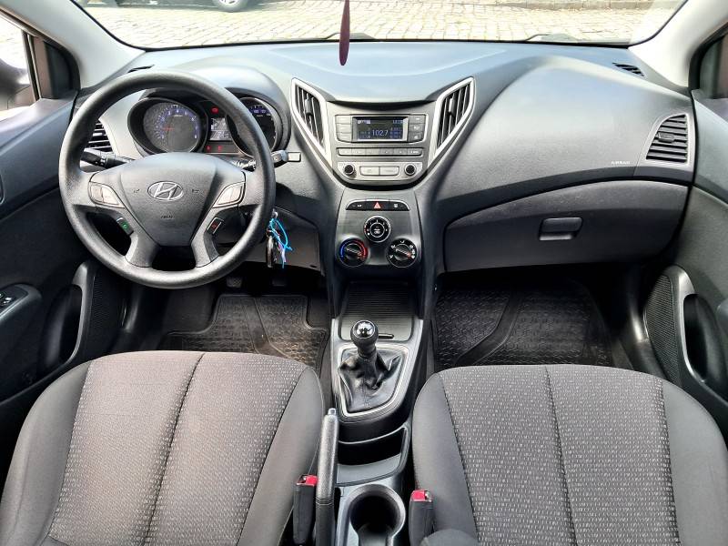 HYUNDAI - HB20 - 2016/2016 - Prata - R$ 49.900,00