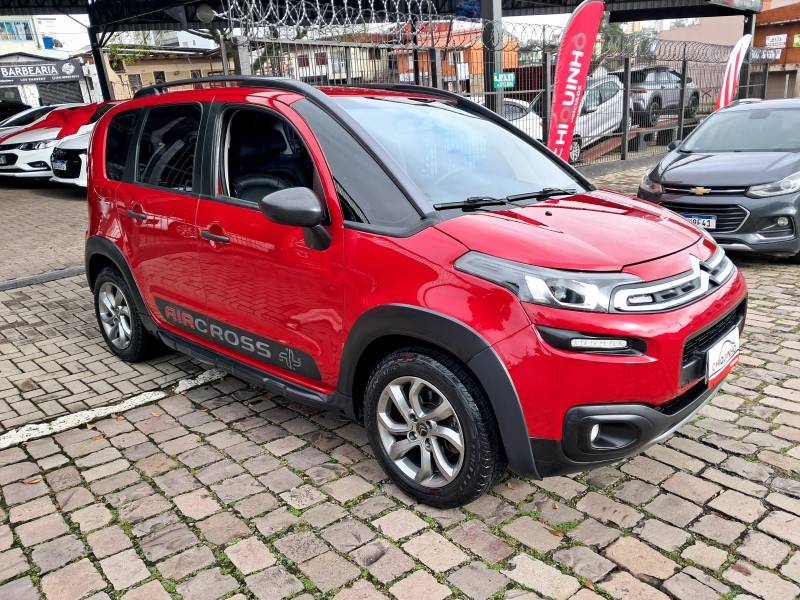 CITROËN - AIRCROSS - 2016/2017 - Vermelha - R$ 56.900,00